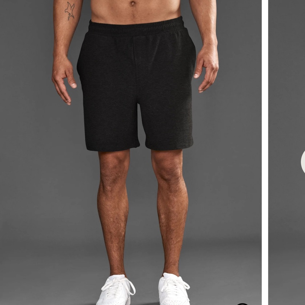 Beyond Yoga NEW  Men’s Spacedye Freefit Easy Lounge Shorts sz M NWT price firm!
